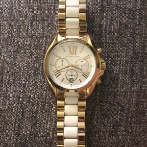 Michael Kors Bradshaw white and gold watch